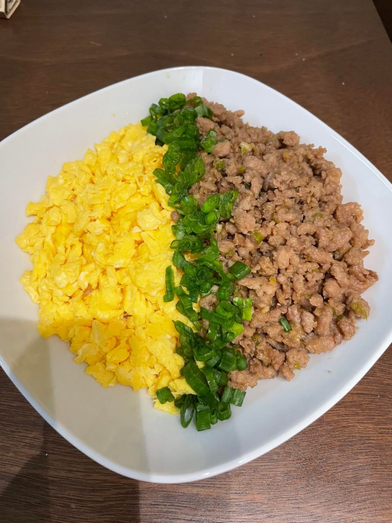 Soboro Don (そぼろ丼)
