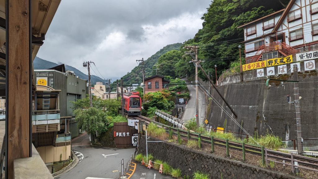 From Hakone Yuumoto station towards Tonosawa station. July, 2022.