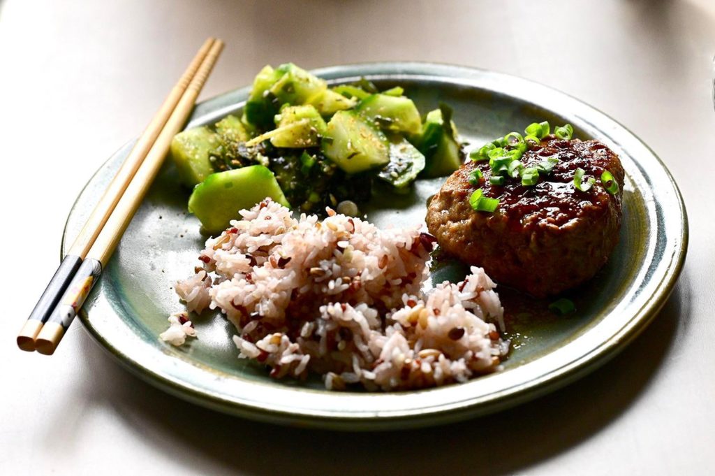 Hambagu with cucumber salad and rice