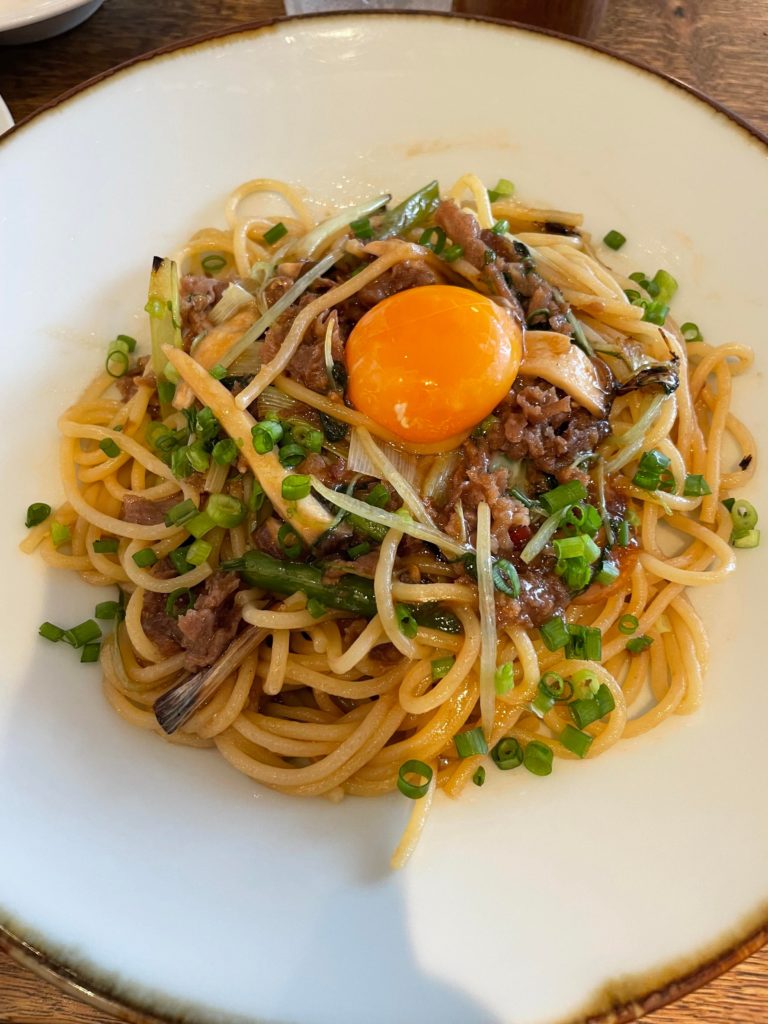 Sukiyaki spaghetti I ate at some pasta restaurant in Yokohama…can’t remember the name of it, but this was SO GOOD! 🤤