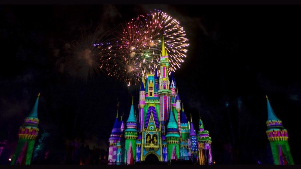 Behind The Scenes of Minnie’s Wonderful Christmastime Fireworks (2019) Behind The Scenes of Minnie’s Wonderful Christmastime Fireworks (2019)