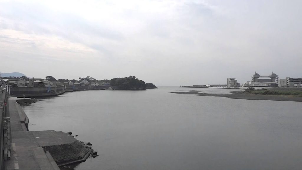 大型で強い台風19号が近づいて