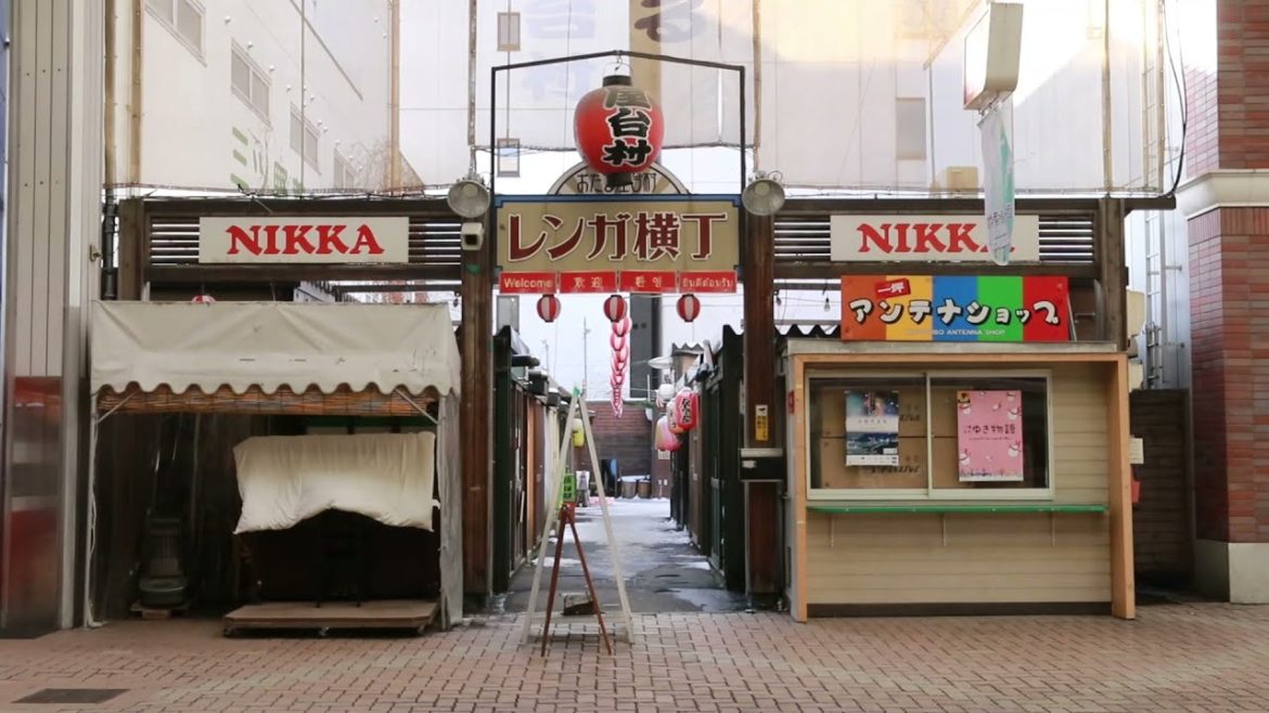 巨大やかん・鍋・フライパンも!小樽サンモール一番街商店街を歩く @北海道小樽市 Otaru sunmall street, Hokkaido 巨大やかん・鍋・フライパンも!小樽サンモール一番街商店街を歩く @北海道小樽市 Otaru sunmall street, Hokkaido