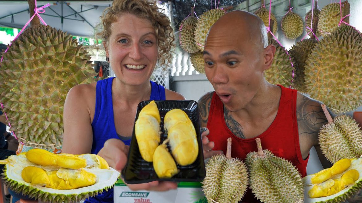 MUST TRY Malaysian Hawker Street Food in Penang, Malaysia - EATING THE KING OF FRUITS… DURIAN!!!