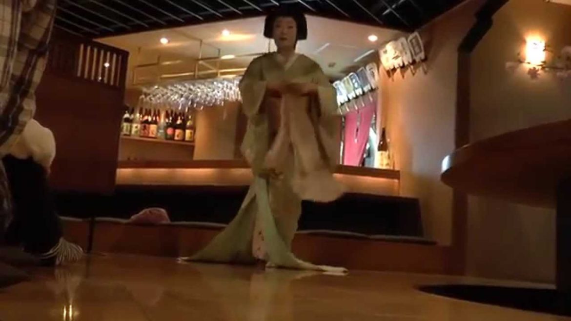 טיול יפן ומפגש עם גיישה בקיוטו - חברת יעדים DESTINATIONS