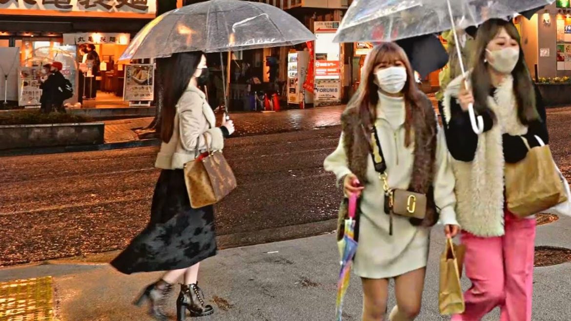 Tokyo's Youth Epicenter on a Rainy Night Yet Full of Fun Tokyo's Youth Epicenter on a Rainy Night Yet Full of Fun