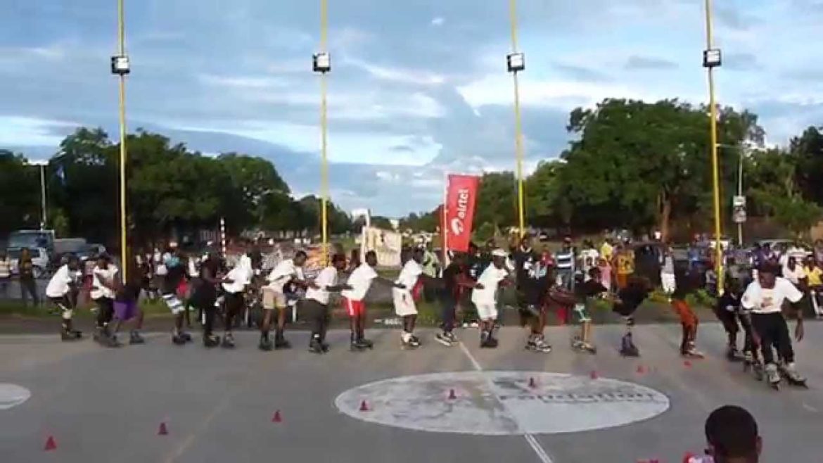 2015 Congo   Lubumbashi, Roller, Locomotive Finale, by HabariSalam