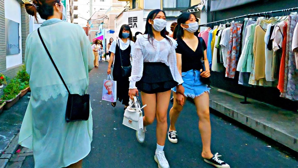 【Shin okubo Walk】Holiday Korean Town【4K】