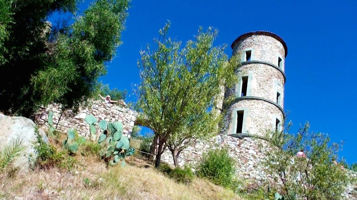 Grimaud   Walking Through The Village