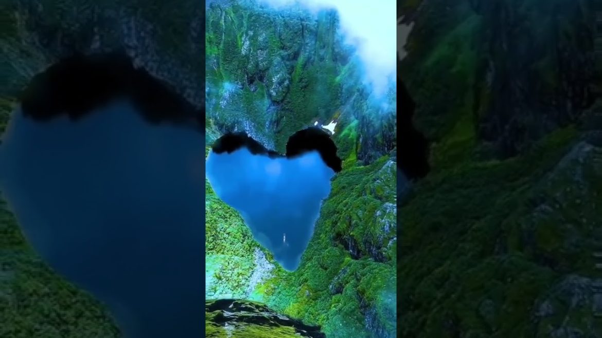 Toyoni Lake, A Heart Shaped Lake in Hokkaido, Japan ✨😍 #Travel #shorts #traveling #traveler