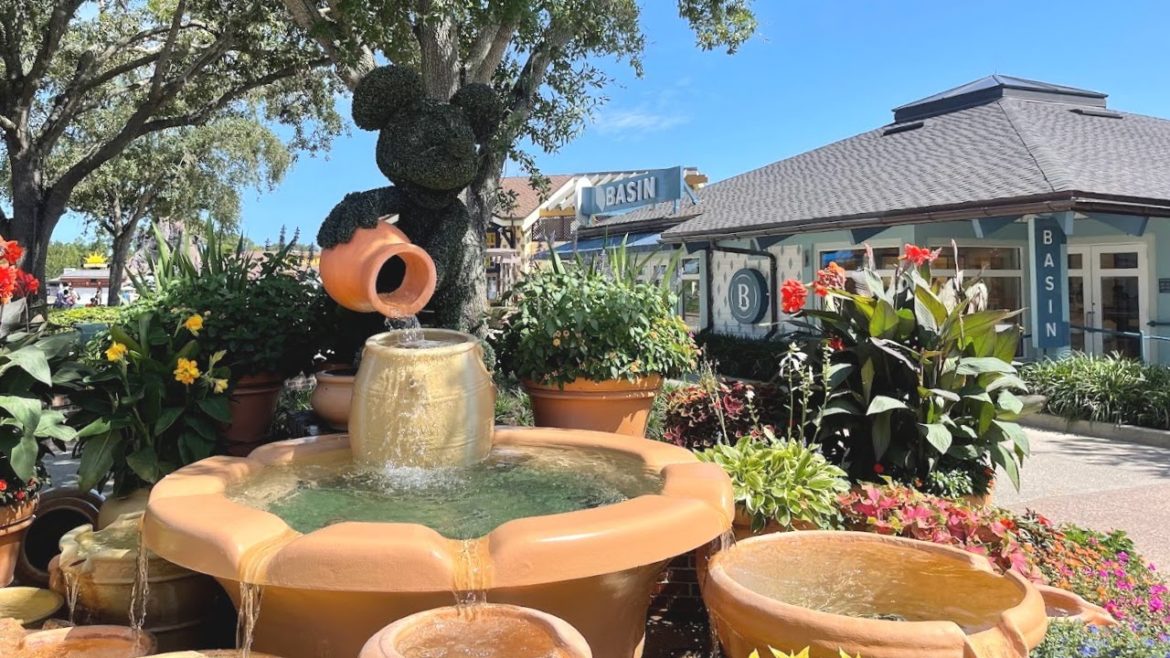 Shopping at Disney Springs (Markeplace Co-op, Basin, WOD, Pin Traders)