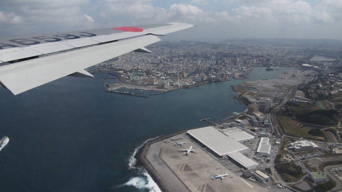 Japan Airlines 767-300 takeoff @ Naha / 那覇空港離陸 [Shot on BMPCC4K]