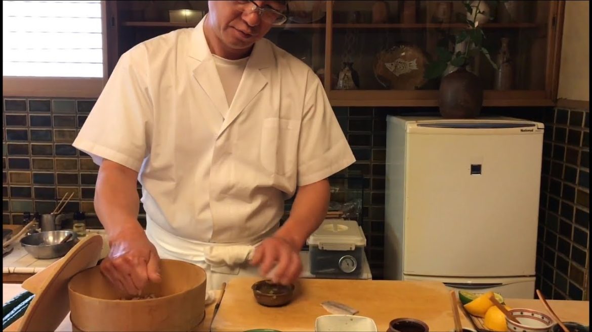 Uosho (魚正), Master Chef Hiroshi Yamamoto's Mamakari (Japanese sardinella) Uosho (魚正), Master Chef Hiroshi Yamamoto's Mamakari (Japanese sardinella)