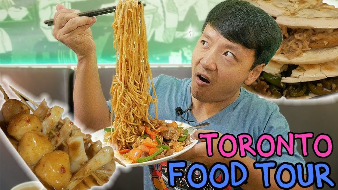 Chinese RAMEN Noodles & Pork Buns: Toronto Chinese Food Tour
