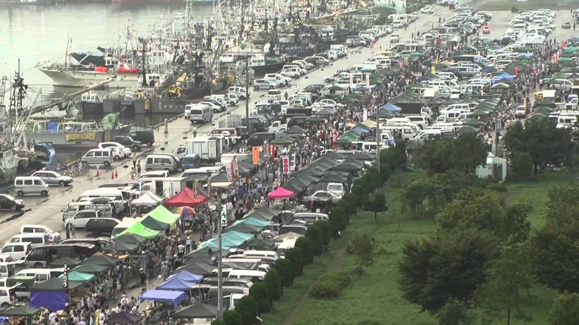 朝市（八戸・湊日曜朝市） - 全景 - 0208A