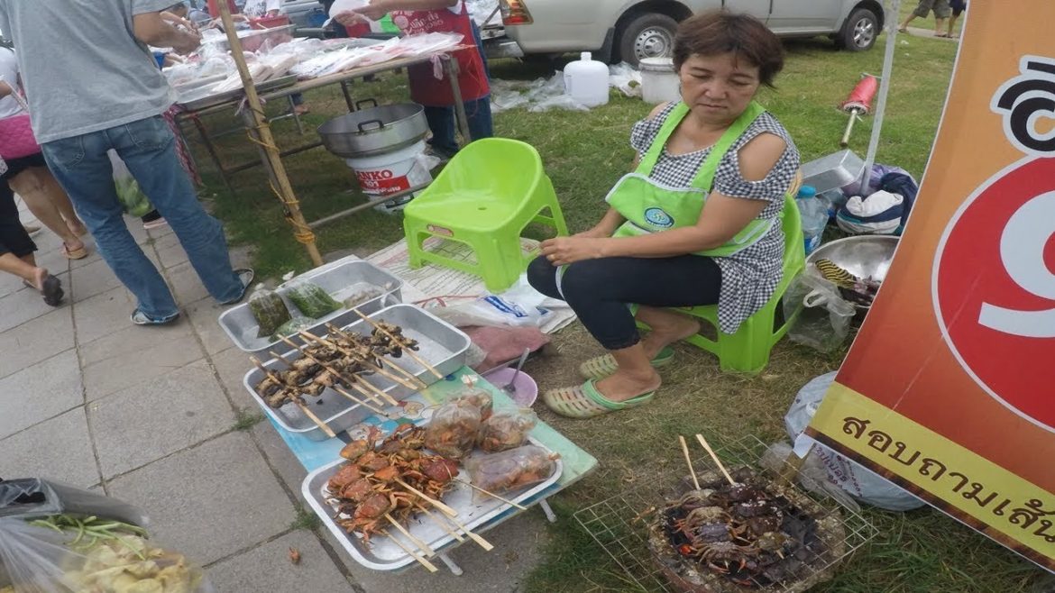 Thai Market - Thai street Food in Nakhonphanom City