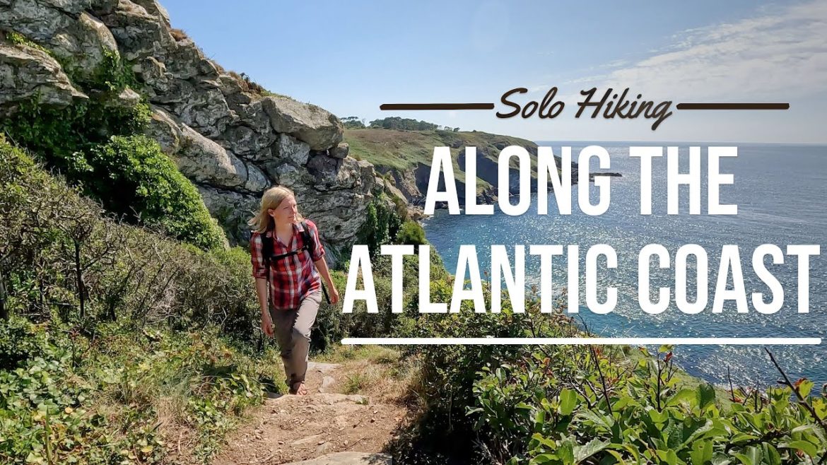 Solo hiking on the Crozon peninsula, Brittany, France – a silent hiking movie Solo hiking on the Crozon peninsula, Brittany, France - a silent hiking movie