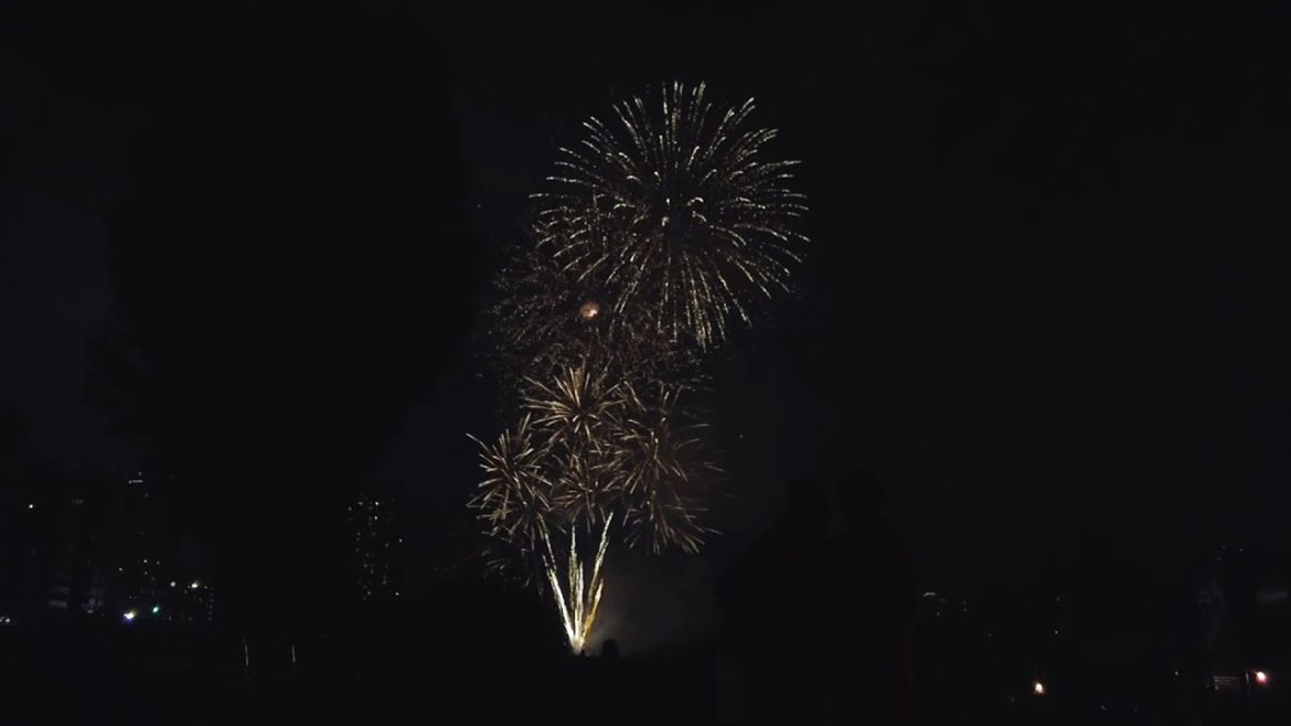 【4K】豊平川花火大会「道新UHB花火大会」 2022 日本 北海道 札幌 中央区 幌平橋駅 → 豊平川河川敷【Binaural Audio】 【4K】豊平川花火大会「道新UHB花火大会」 2022 日本 北海道 札幌 中央区 幌平橋駅 → 豊平川河川敷【Binaural Audio】