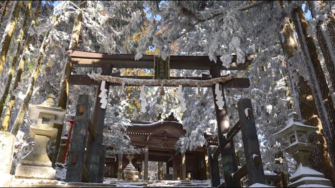 Atago-Jinja Shinto Shrine & Kuya-daki waterfall Kyoto Japan/雪の愛宕神社と空也瀧 京都 Full HD