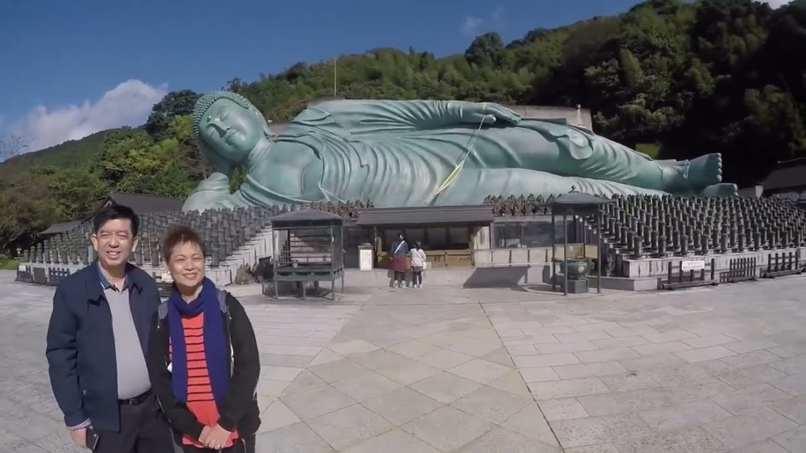 WTF - What The Fukuoka!!! Japan Tour | LouPin Travels 005