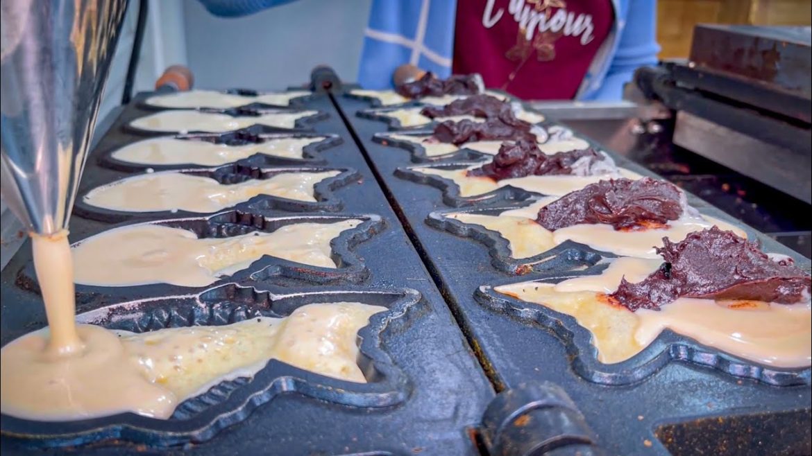 Amazing ! How Taiyaki is made - Cambodian street food