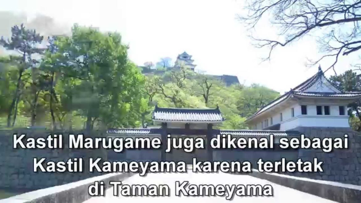 Travel Jepang : Memandang dari kejauhan laut pedalaman Seto dan kota Marugame, Kagawa, Shikoku Travel Jepang : Memandang dari kejauhan laut pedalaman Seto dan kota Marugame, Kagawa, Shikoku