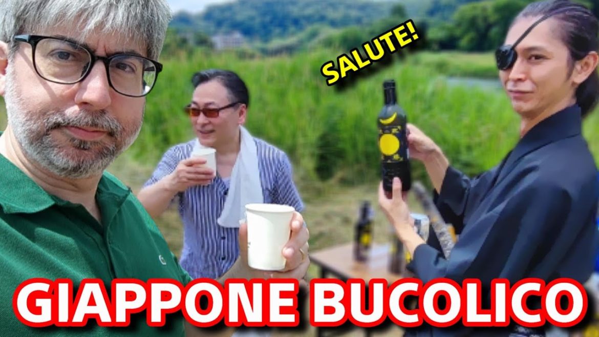 Giappone Bucolico con i Samurai bevendo sake in riva al fiume! – Vivi Giappone Giappone Bucolico con i Samurai bevendo sake in riva al fiume! - Vivi Giappone