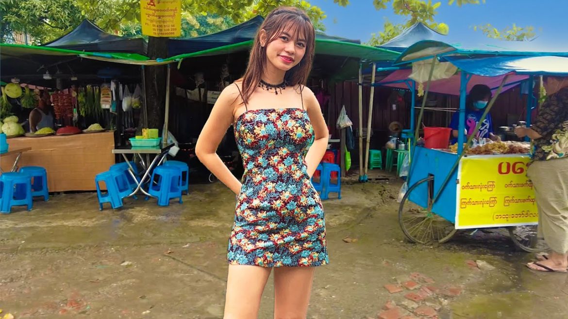 My market for street food in Yangon