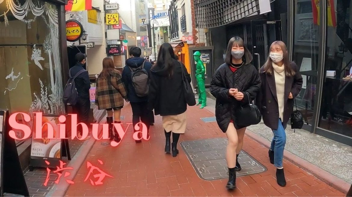 Starting to get cold. Shibuya Tokyo walking tour. 【4K】