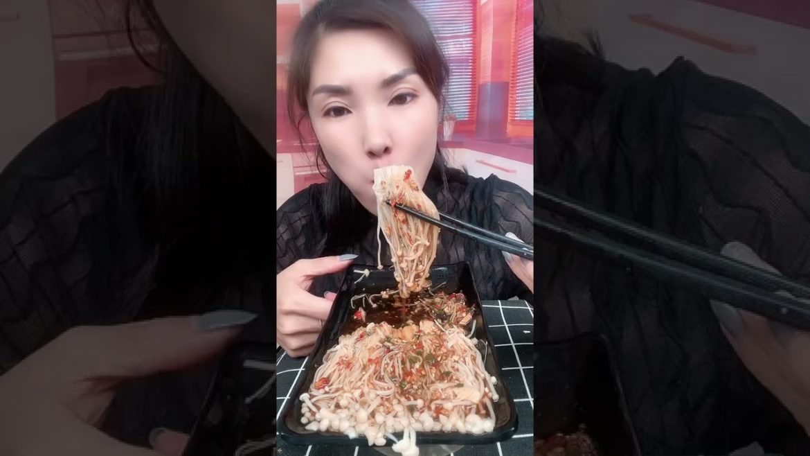 Ah na smile - ASMR eating seafood with talking