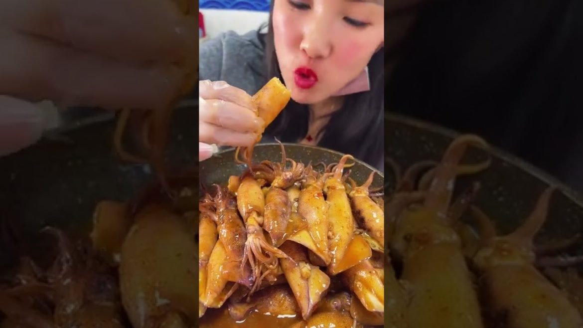 Ah na smile – ASMR eating seafood with talking Ah na smile - ASMR eating seafood with talking