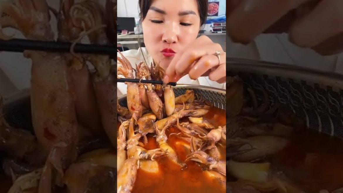 Ah na smile – ASMR eating seafood with talking Ah na smile - ASMR eating seafood with talking