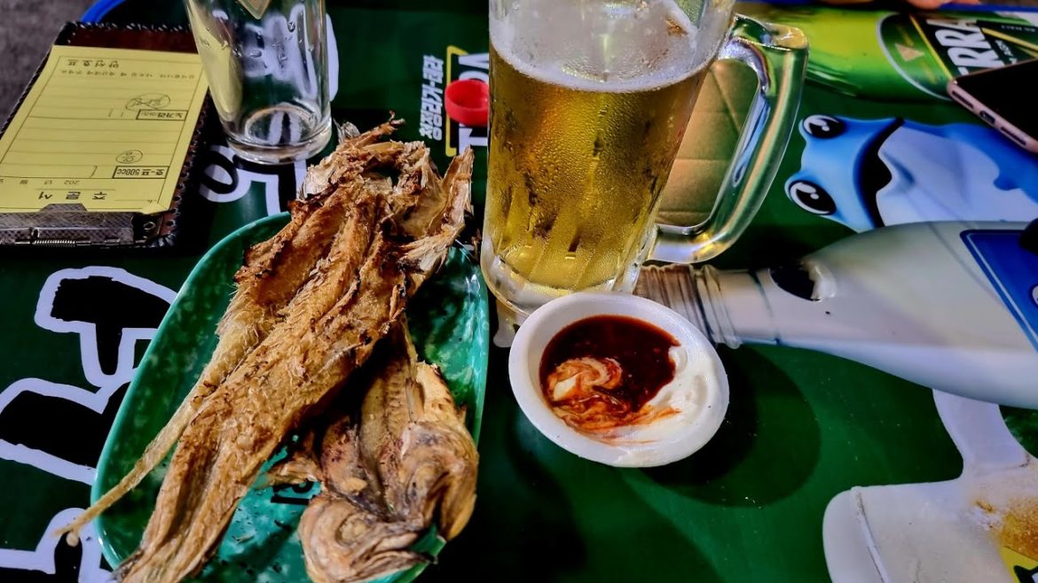 Cockails With Paul! LIVE from Euljiro Beer Street, Seoul South Korea Cockails With Paul! LIVE from Euljiro Beer Street, Seoul South Korea