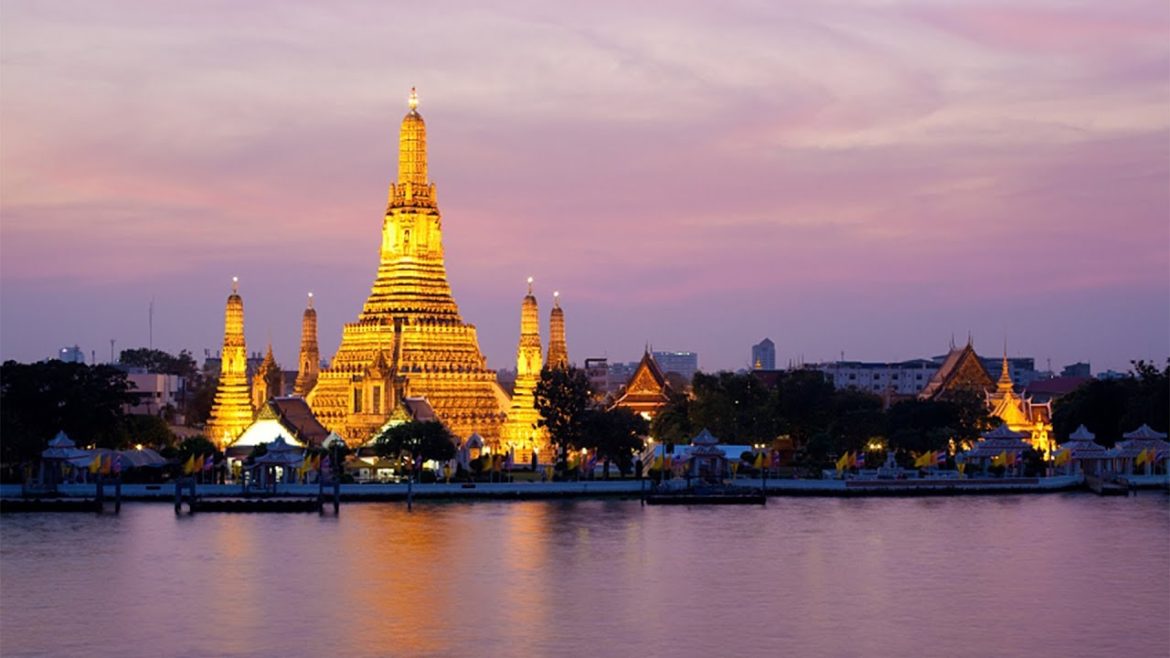 Bangkok Dinner Cruise on the Chao Phraya River