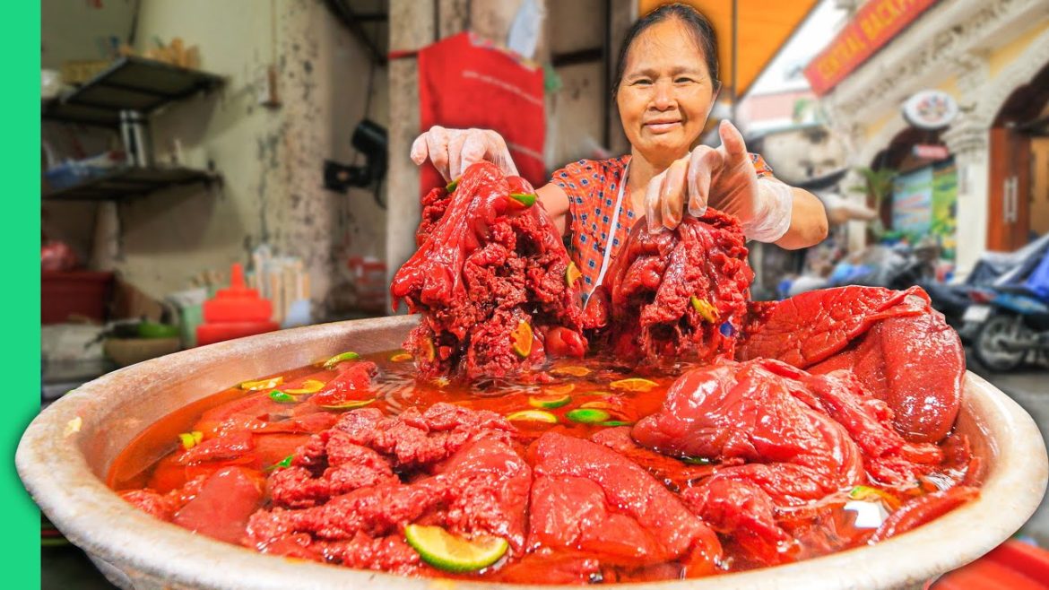Blood Red Jellyfish!! EXTREME Vietnam Street Food!! Blood Red Jellyfish!! EXTREME Vietnam Street Food!!