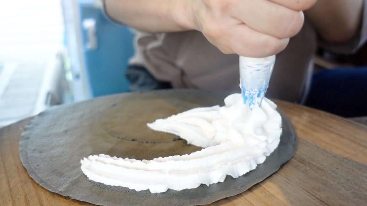 【超貴重】新潟のクレープ職人が作る世界でたった一つパンダクレープ