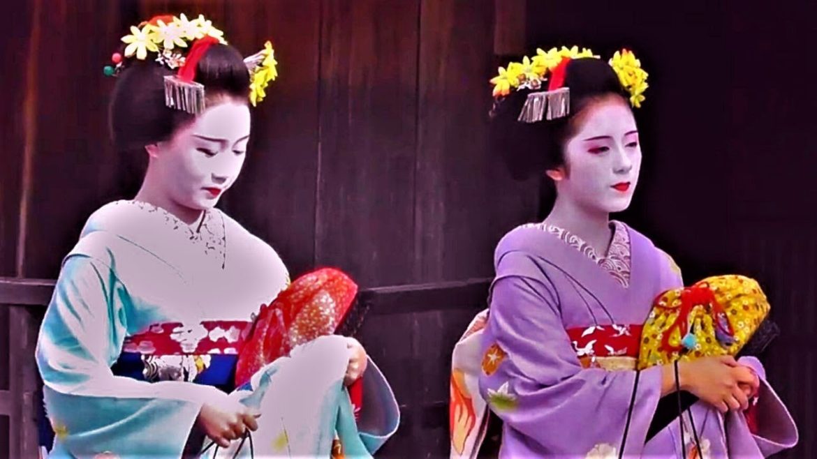 Kyoto Walk || Let's Explore Kyoto | GEISHA WATCHING IN KYOTO  || Part 1