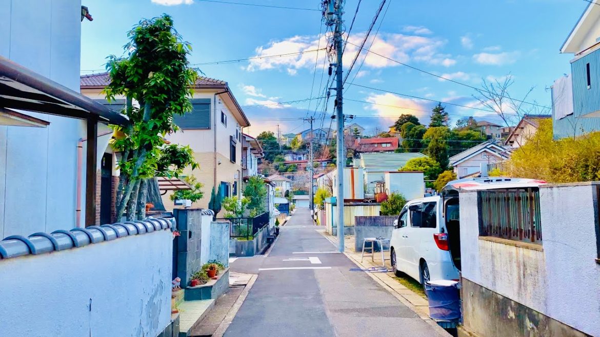【4K】Modern Japanese Neighborhood / Beautiful Sunset Walking Tour (Chikusa Ward, Nagoya)