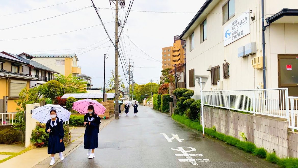 【4K】Rainy Walk in Japan - Explore the Suburbs of Nagoya | Relaxing Rain Sounds #ASMR