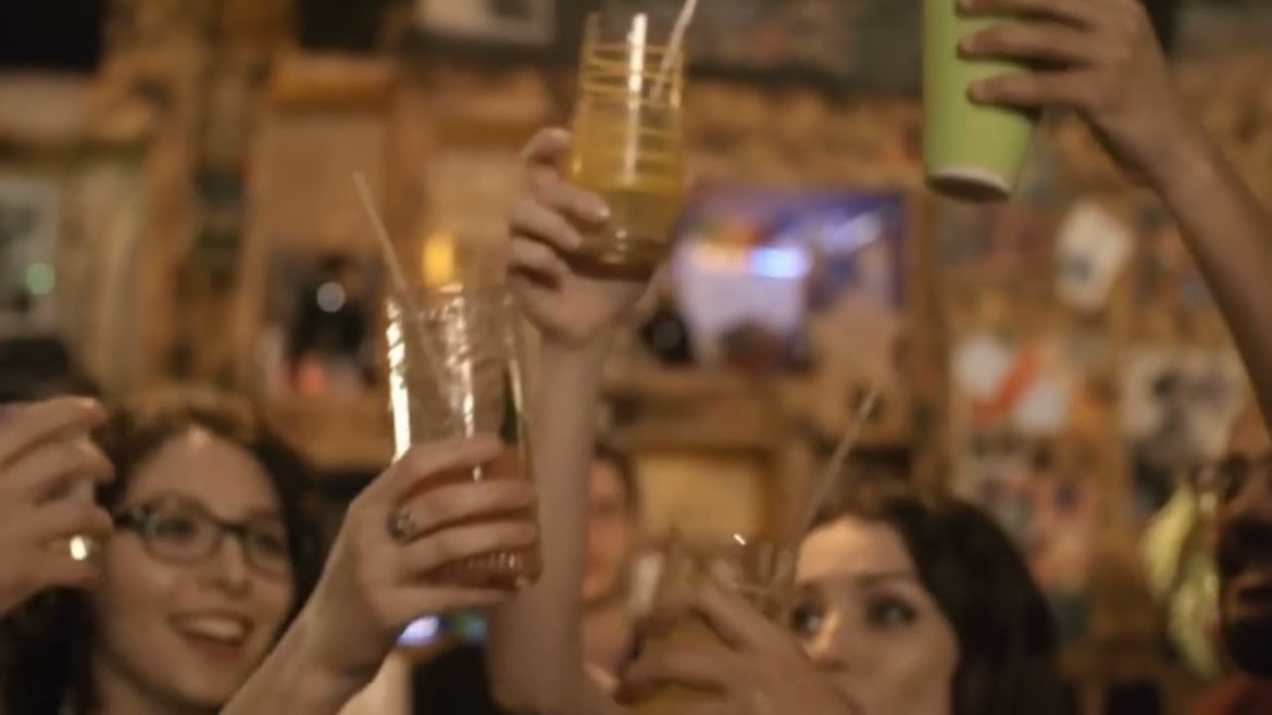 The Most Extravagant Vacation Destinations in the World - WORLD TRAVELING CHANNEL