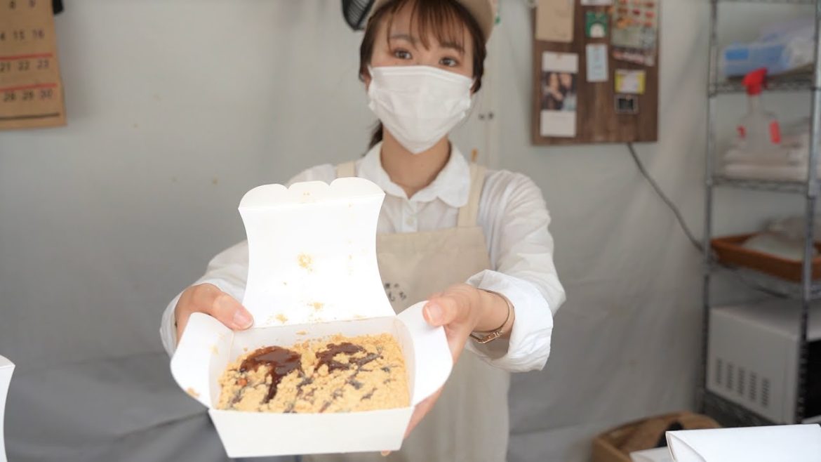 Japanese Street Food - A Day at the Women's Warabimochi Food Stall Traditional Desserts ASMR