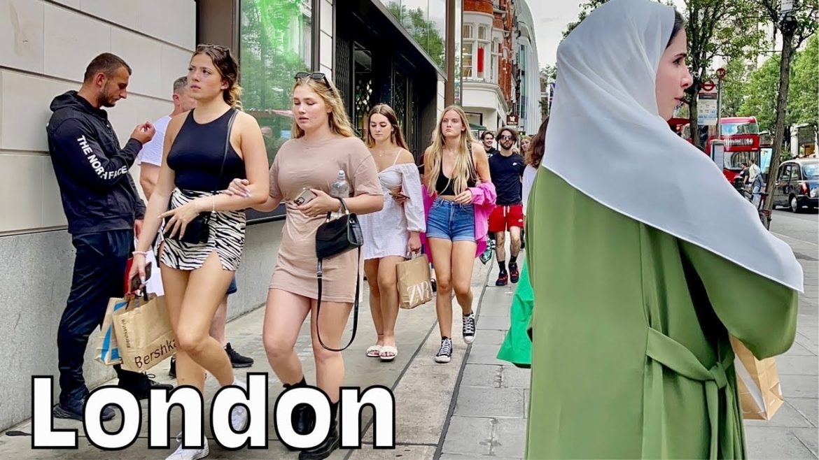 The Best Summer Walk In London | London Tourist Summer Streets and Vibrant Destinations In Central The Best Summer Walk In London | London Tourist Summer Streets and Vibrant Destinations In Central