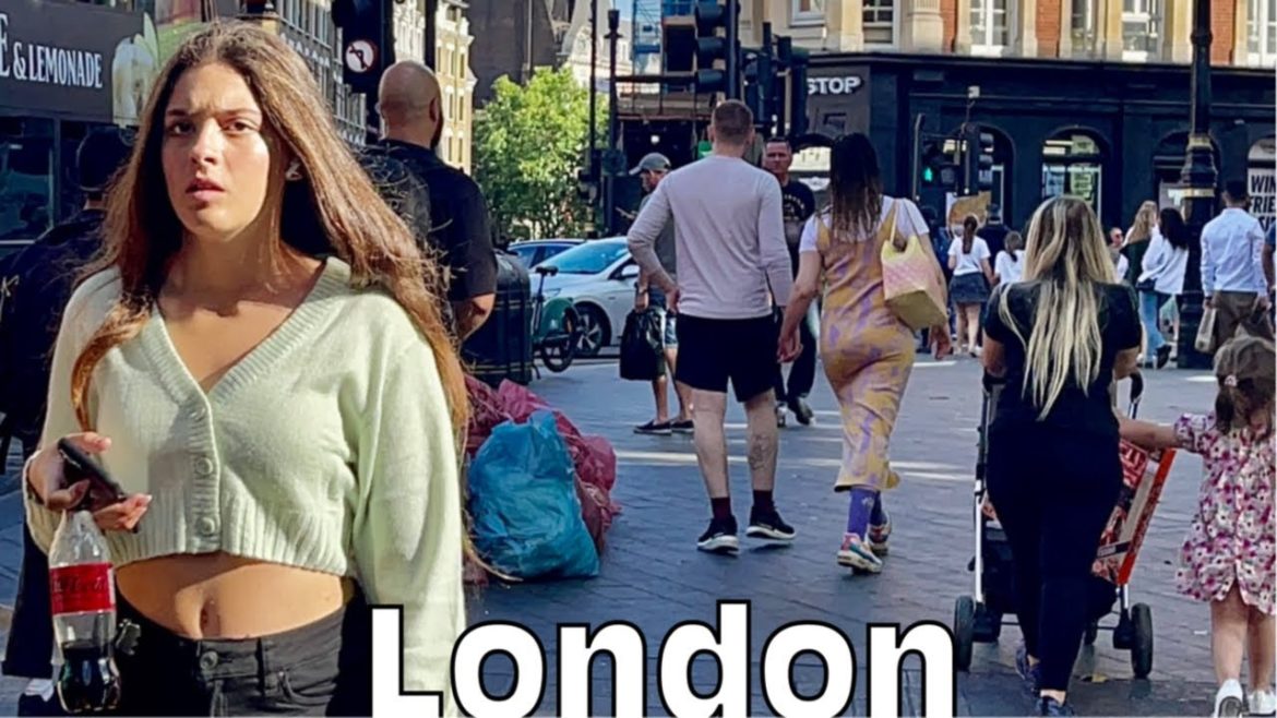 Explore the London Summer Streets - Luxury London Summer Streets Walk