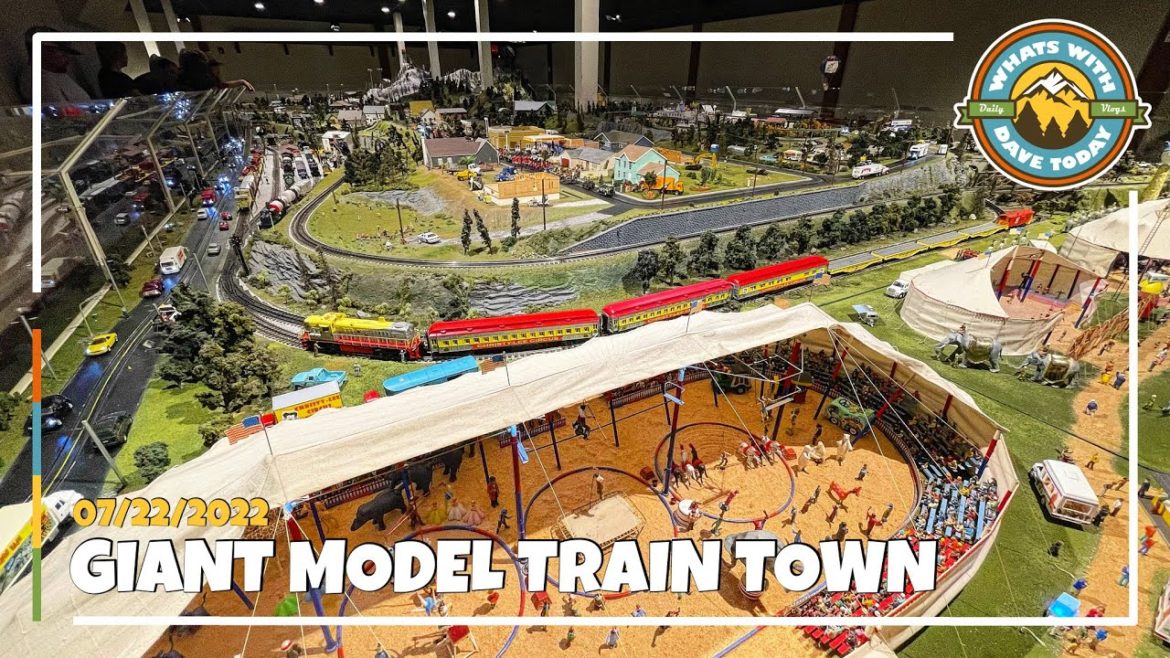 WWDT - DAY 0036 (07/22/22) | Choo Choo Barn Giant Model Train Layout Roadside Attraction