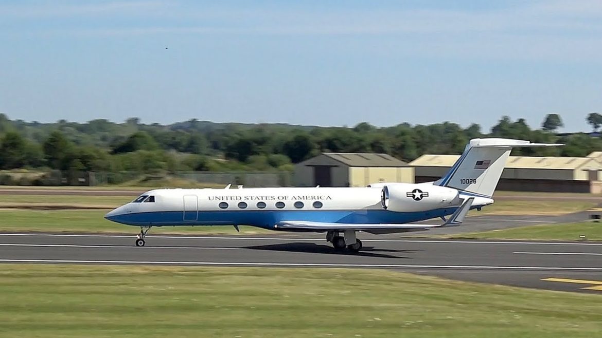 Gulfstream Aerospace C-37A 01-0028 USAF departure at RAF Fairford RIAT 2017 AirShow Gulfstream Aerospace C-37A 01-0028 USAF departure at RAF Fairford RIAT 2017 AirShow