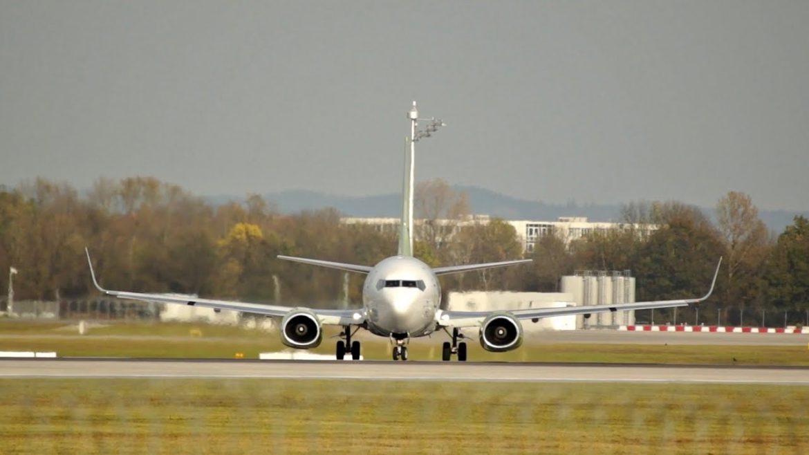 Air Baltic Boeing 737-36Q YL-BBX departure at Munich Airport Abflug München Flughafen Air Baltic Boeing 737-36Q YL-BBX departure at Munich Airport Abflug München Flughafen