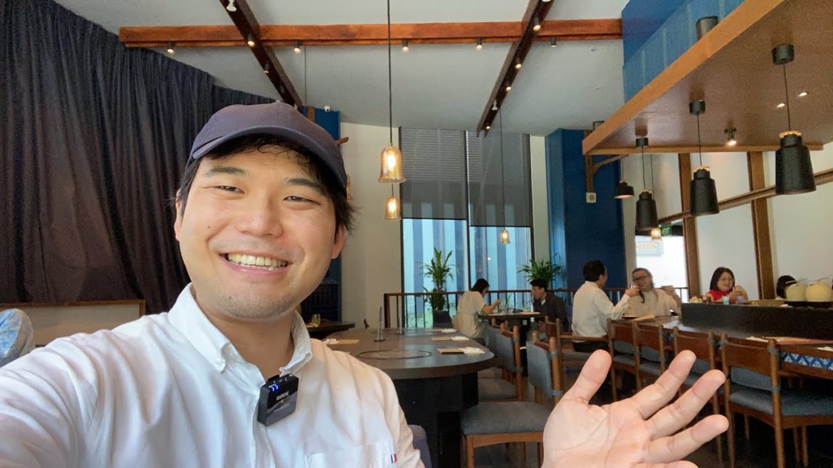 Trying One Of Orchard’s Most Famous Chicken Rice | Lucky Chicken Rice, Singapore