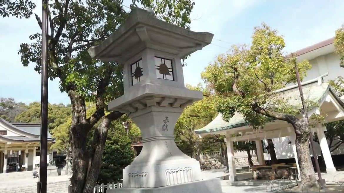 Kobe Towne   Train and Temple Tour pt 1