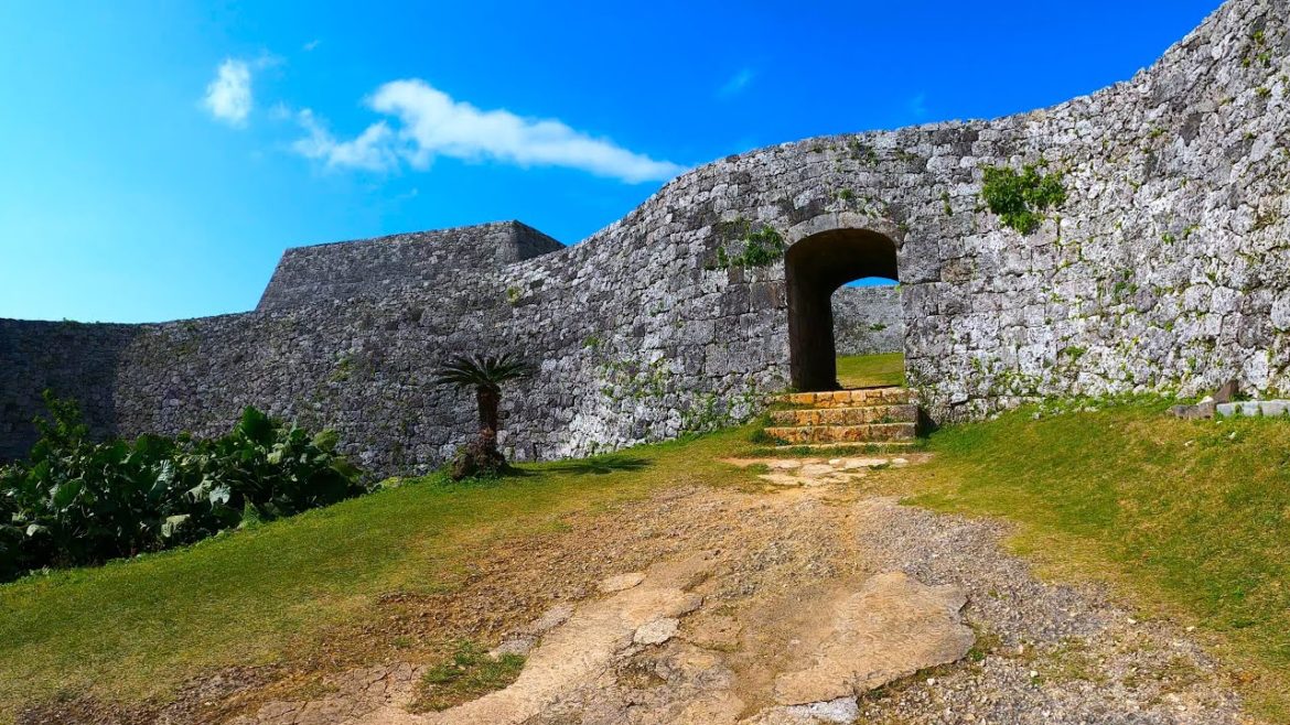 Okinawa Walk - Zakimi Park - 4K