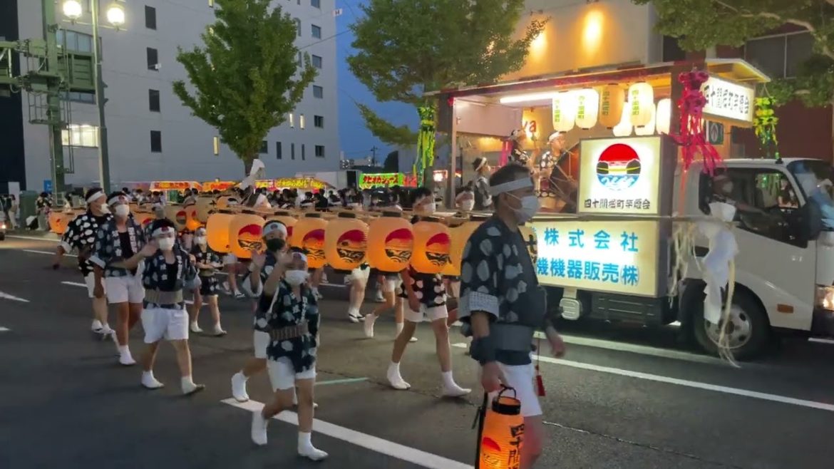 秋田竿燈まつり / Akita Kanto Festival (Part 1)